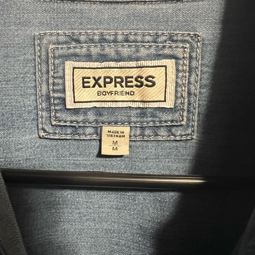 Express Boyfriend Denim Shirt - Picture 3 of 4
